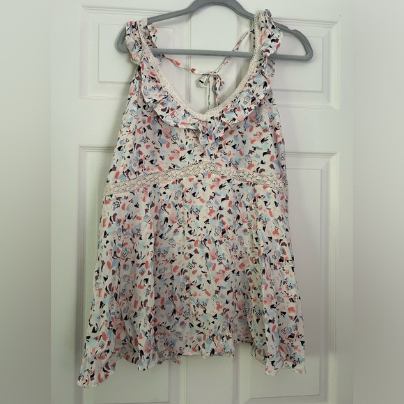 torrid Tops - NWT Torrid washable challis ruffle V-neck sleeveless top